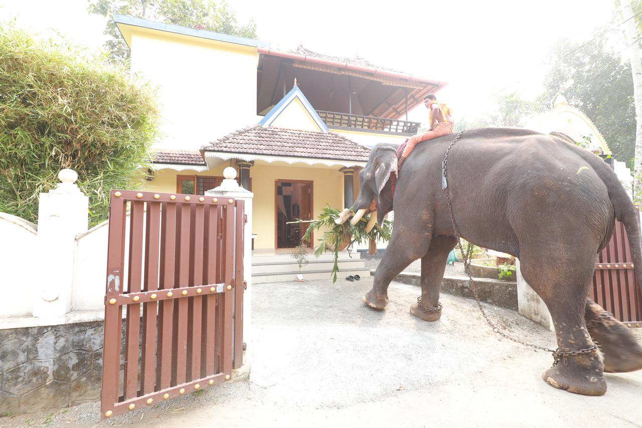 Swasthi Griha Villa Aranmula Exterior photo