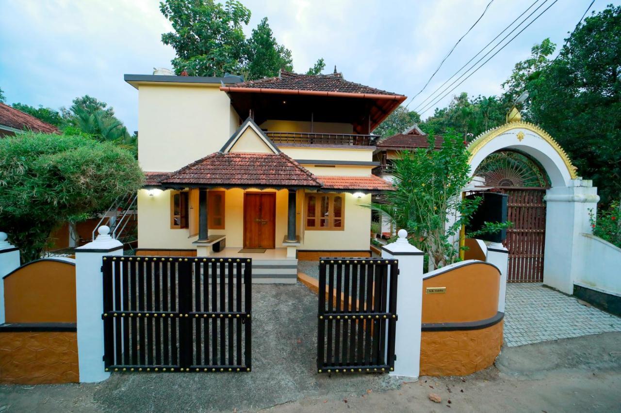 Swasthi Griha Villa Aranmula Exterior photo